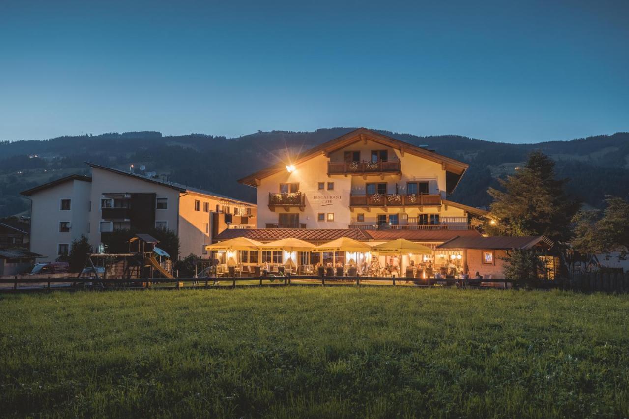 Loipenstubn Hotell Brixen im Thale Eksteriør bilde