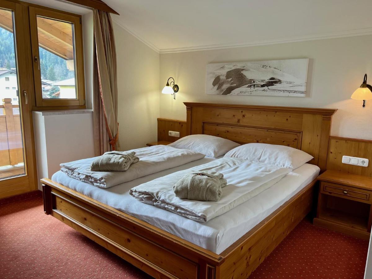 Loipenstubn Hotell Brixen im Thale Eksteriør bilde